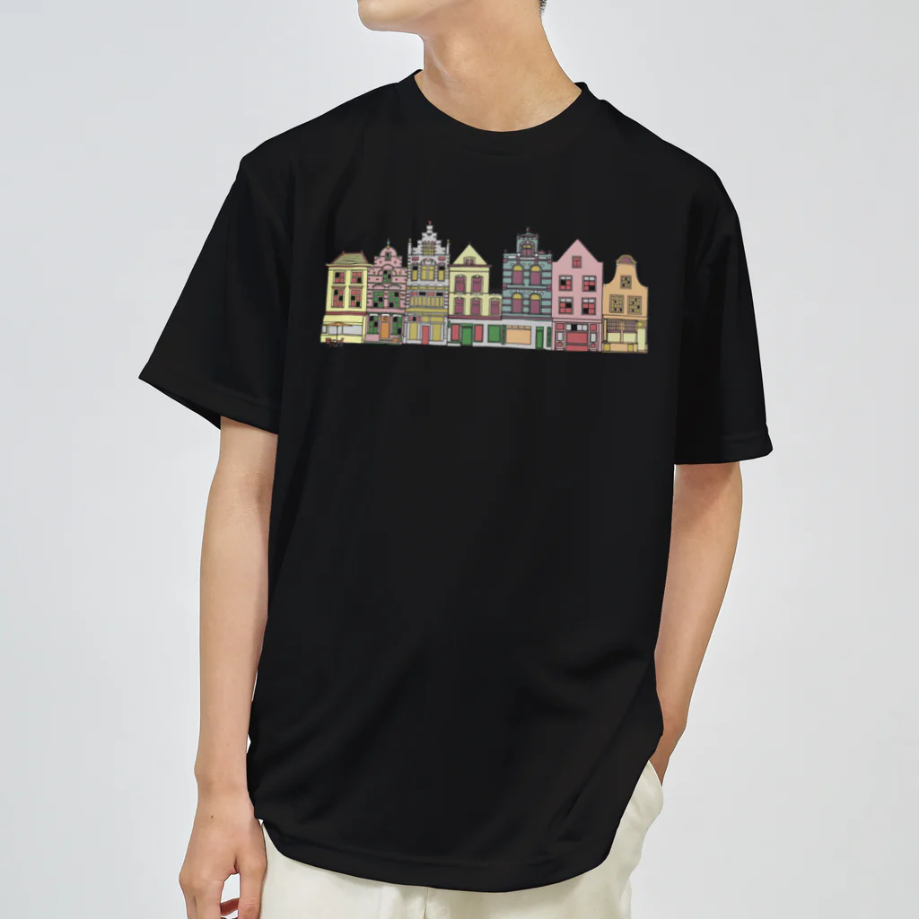 ひかさん一家の小屋のオランダ街C ドライTシャツ