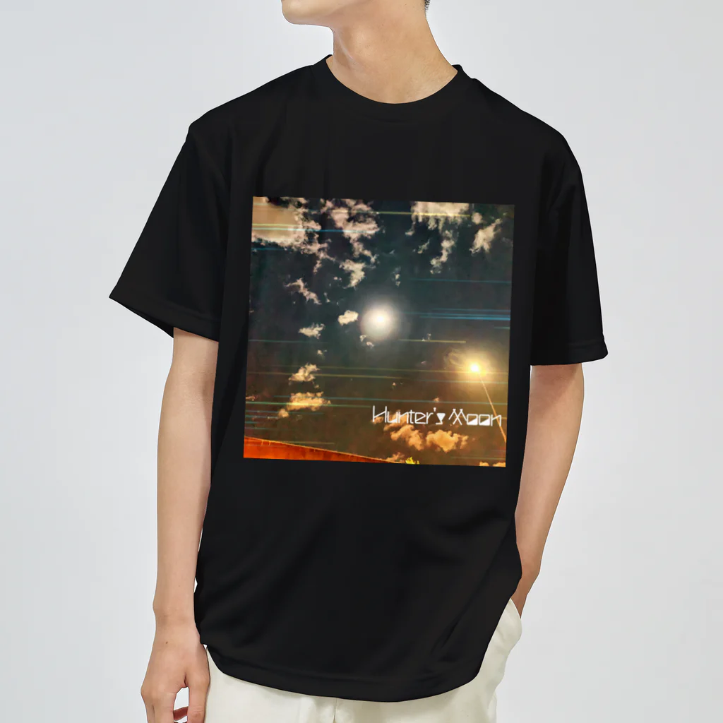 учк¡✼*のHunter's Moon ドライTシャツ