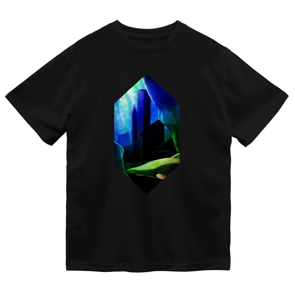 D U C E.shark HOSHINO NAGARE NETのsubmarine city TYPE:A (サメ/シロワニ) ドライTシャツ