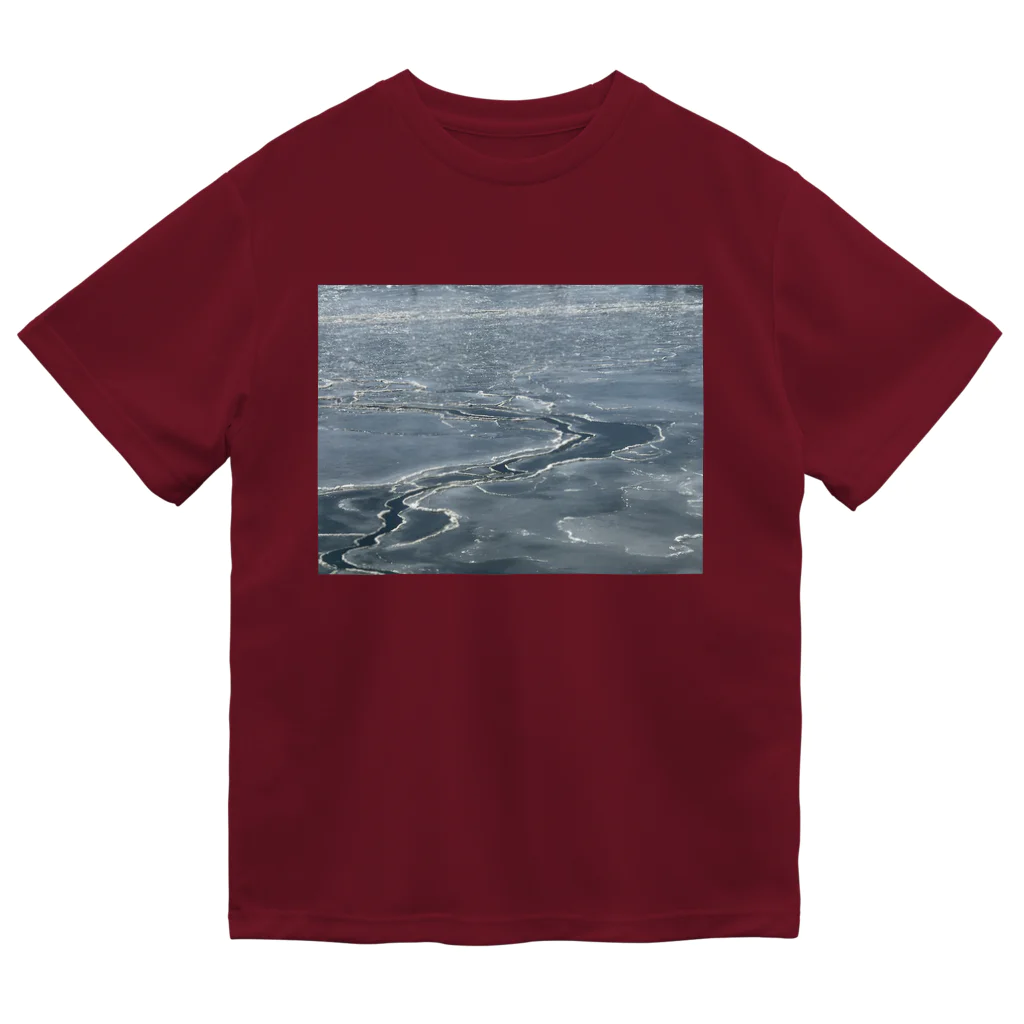 空屋　sorayakusakaの202102101059001　凍った川面 ドライTシャツ
