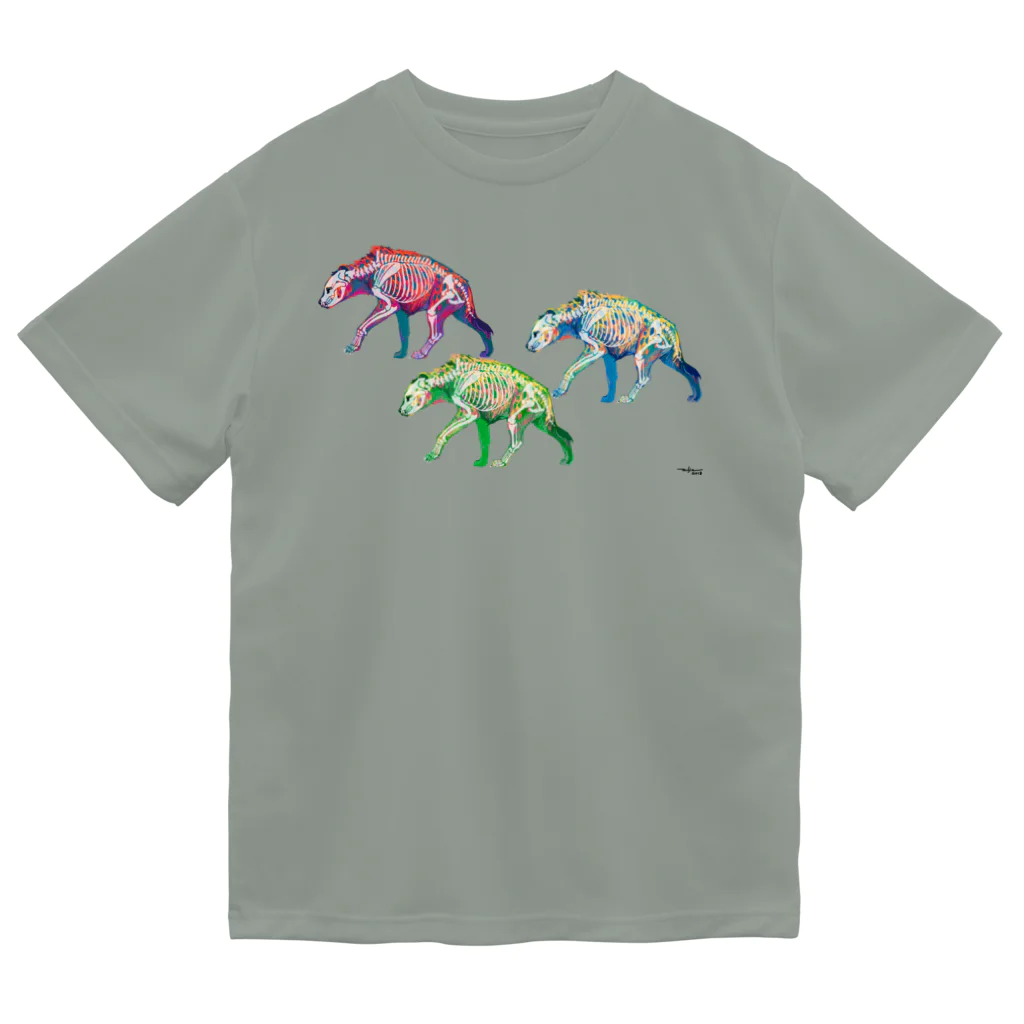 どうぶつのホネ、ときどきキョウリュウ。の３ひきのブチハイエナ ドライTシャツ