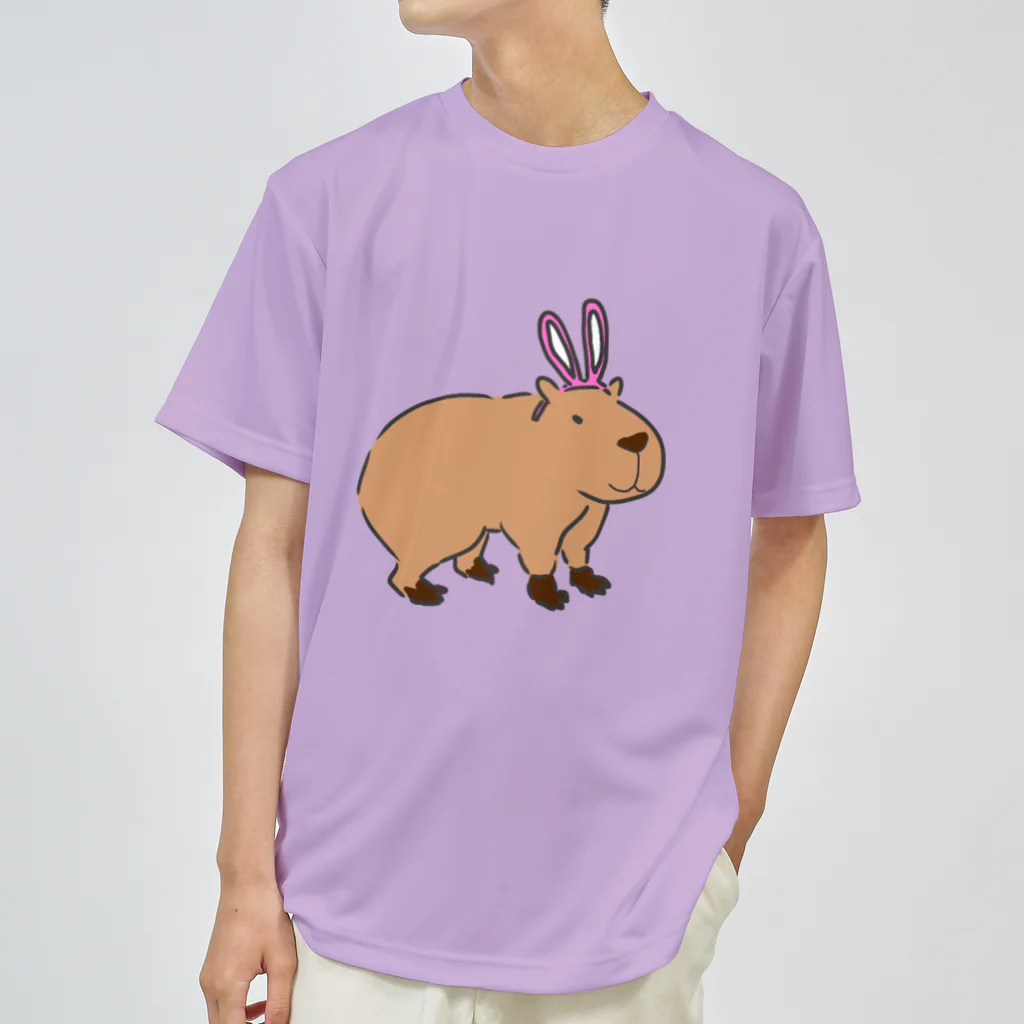 ふがし@カピバラグッツ販売中！のカピバラ、うさぎになる。 Dry T-Shirt