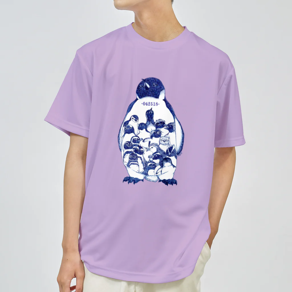 ヤママユ(ヤママユ・ペンギイナ)の-042518-World Penguins Day ドライTシャツ