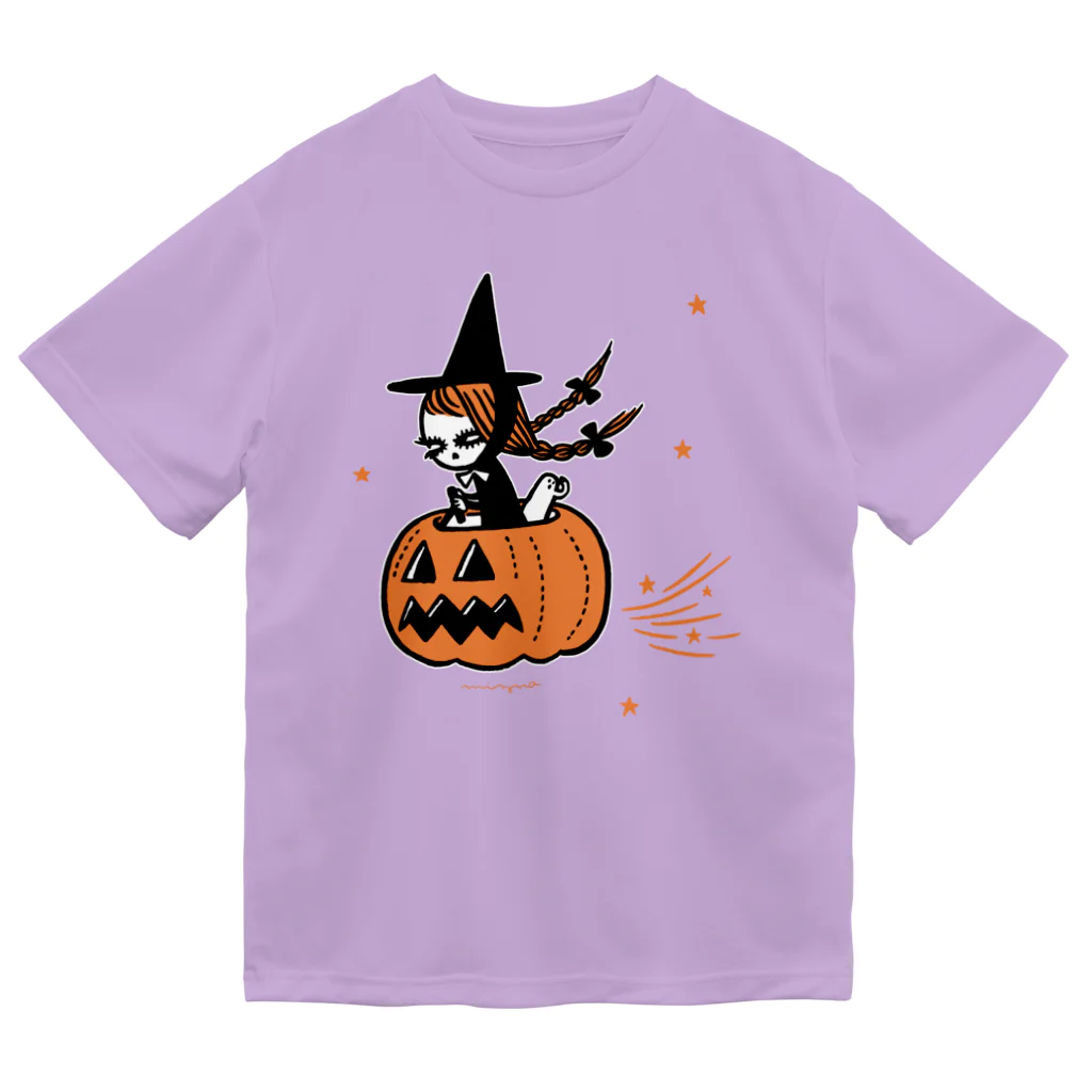 Mizna WadaのThe Pumpkin Riding Witch ドライTシャツ