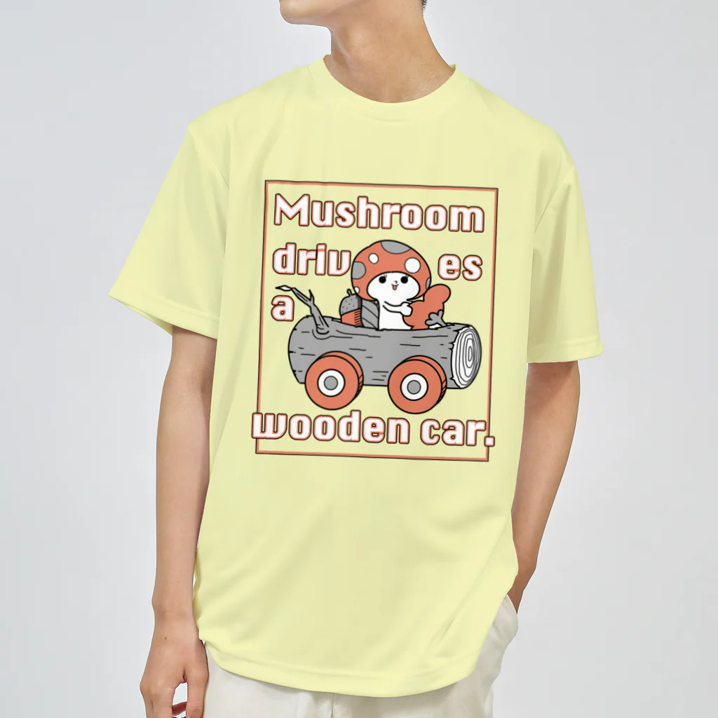 yuccoloのキノコとキの車 ドライTシャツ