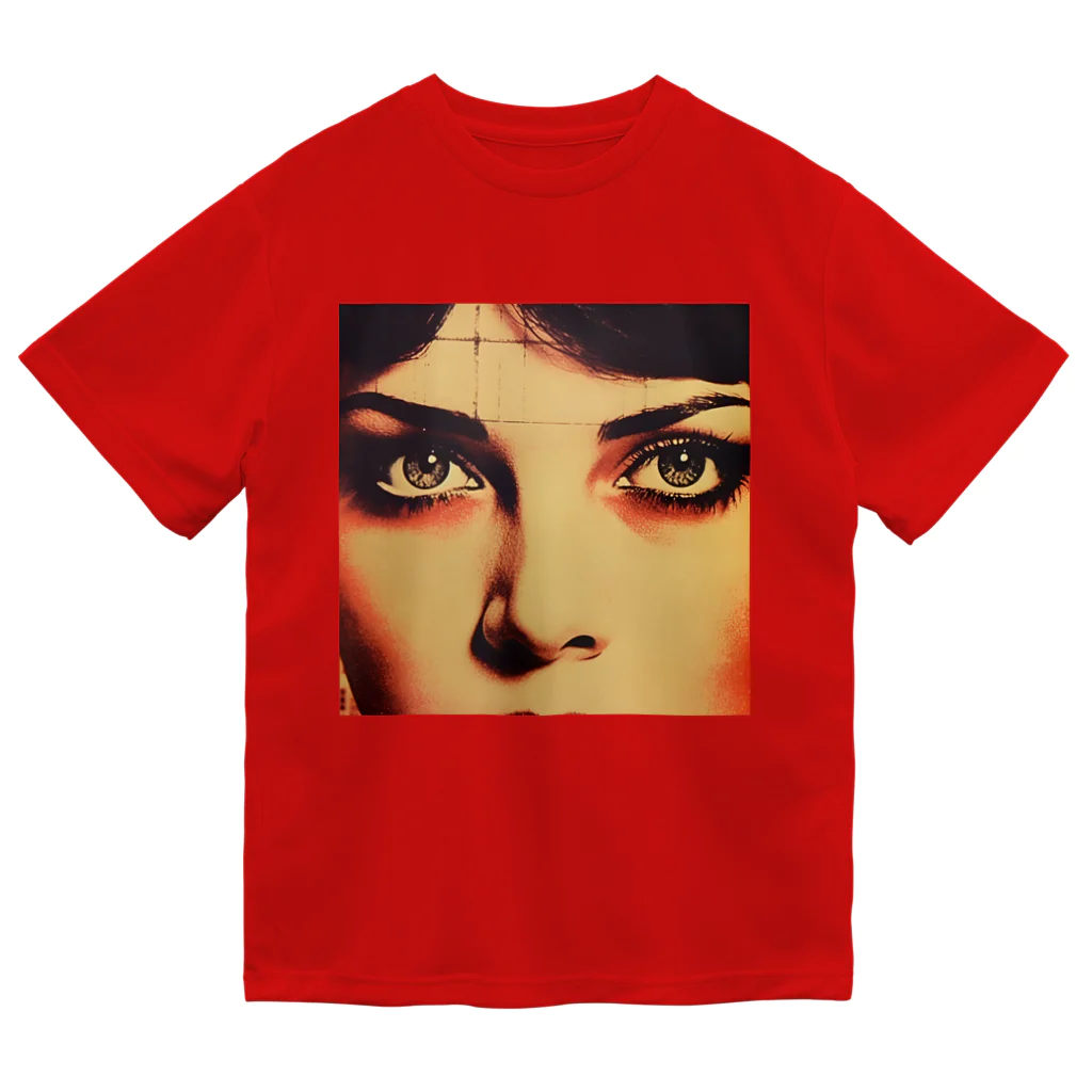 リトルショップオブdaisyのeyes Dry T-Shirt