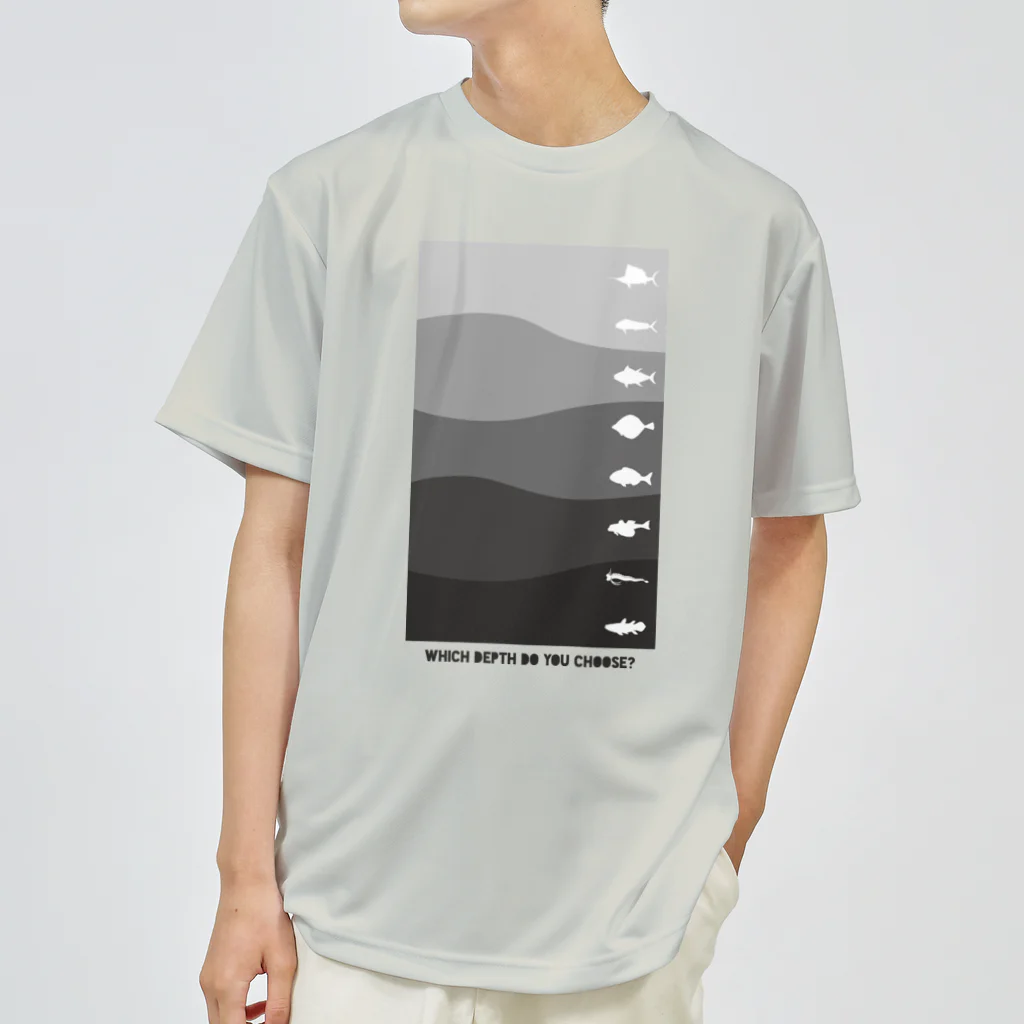 ノアソビ　ベース  ⛰⛺️🎣の『 Which depth do you choose?  』白&黒 Dry T-Shirt