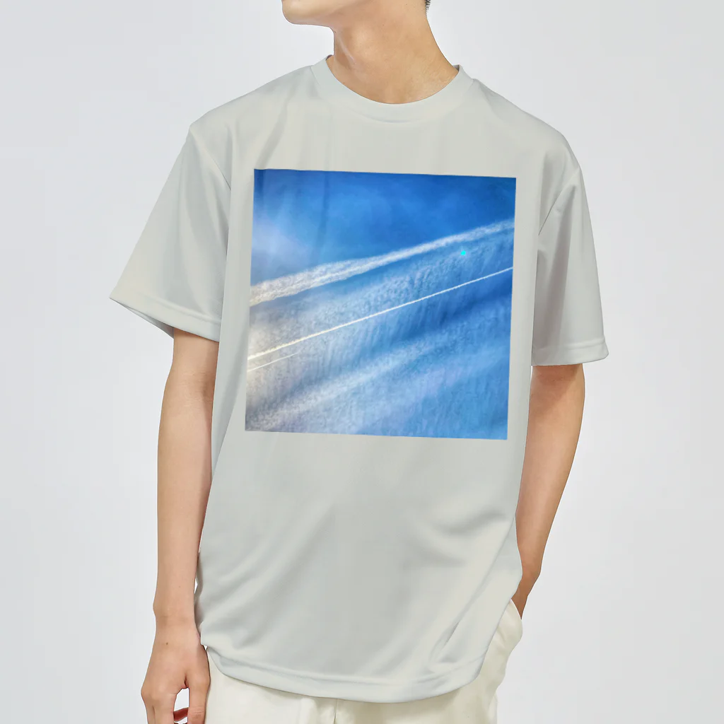 ArtWillの飛行機雲 ドライTシャツ