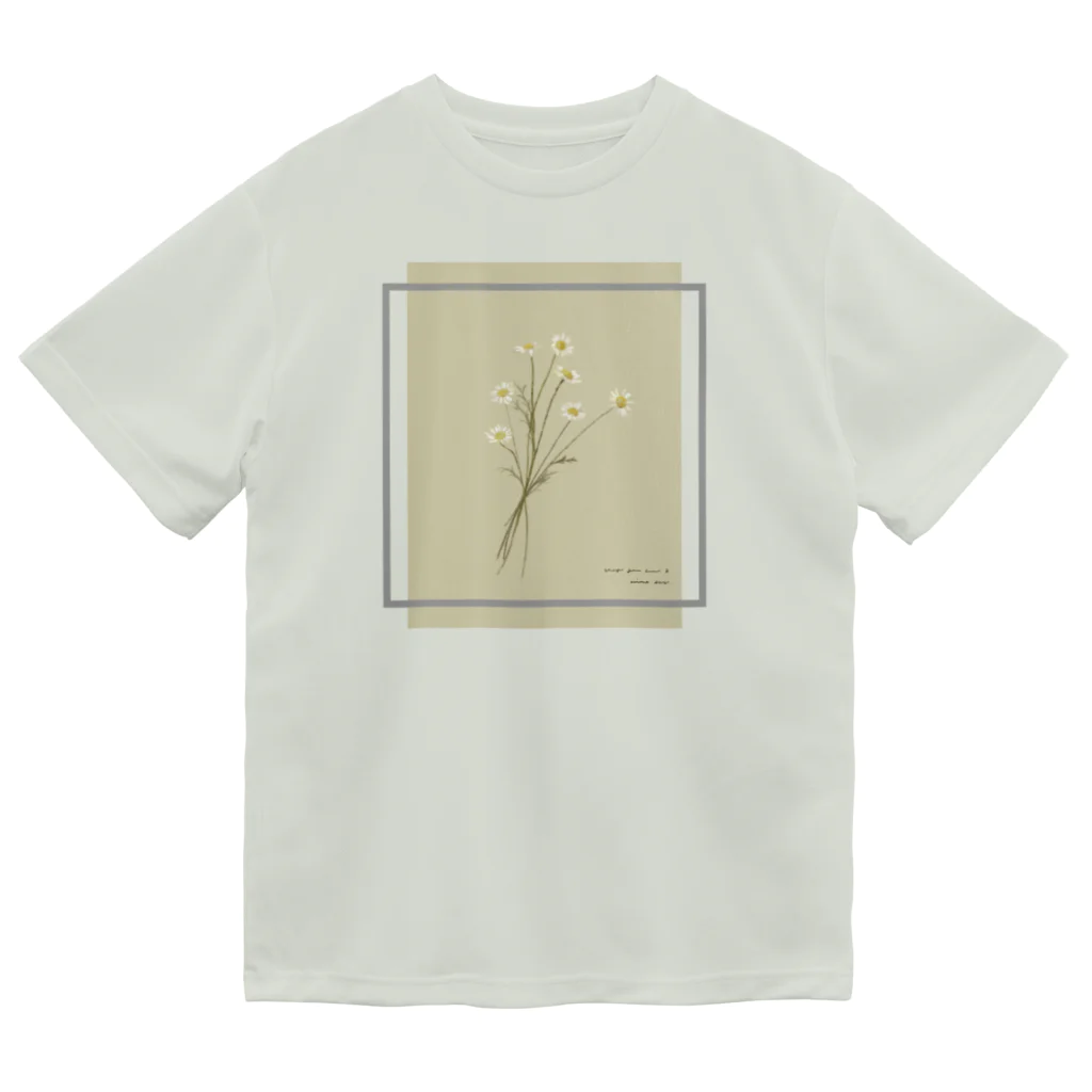 rilybiiのHanataba . Beige Yellow Green , White Flower ドライTシャツ