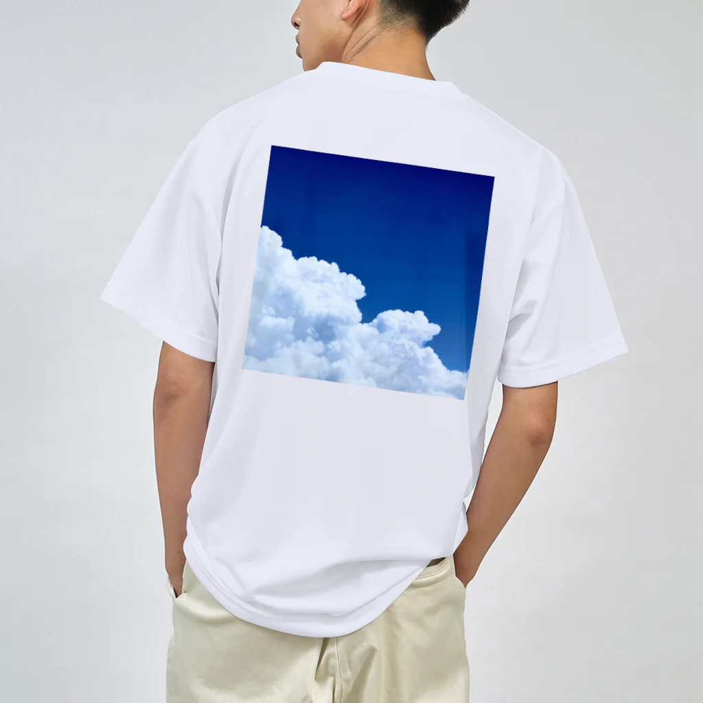 8l0の夏の雲 ドライTシャツ