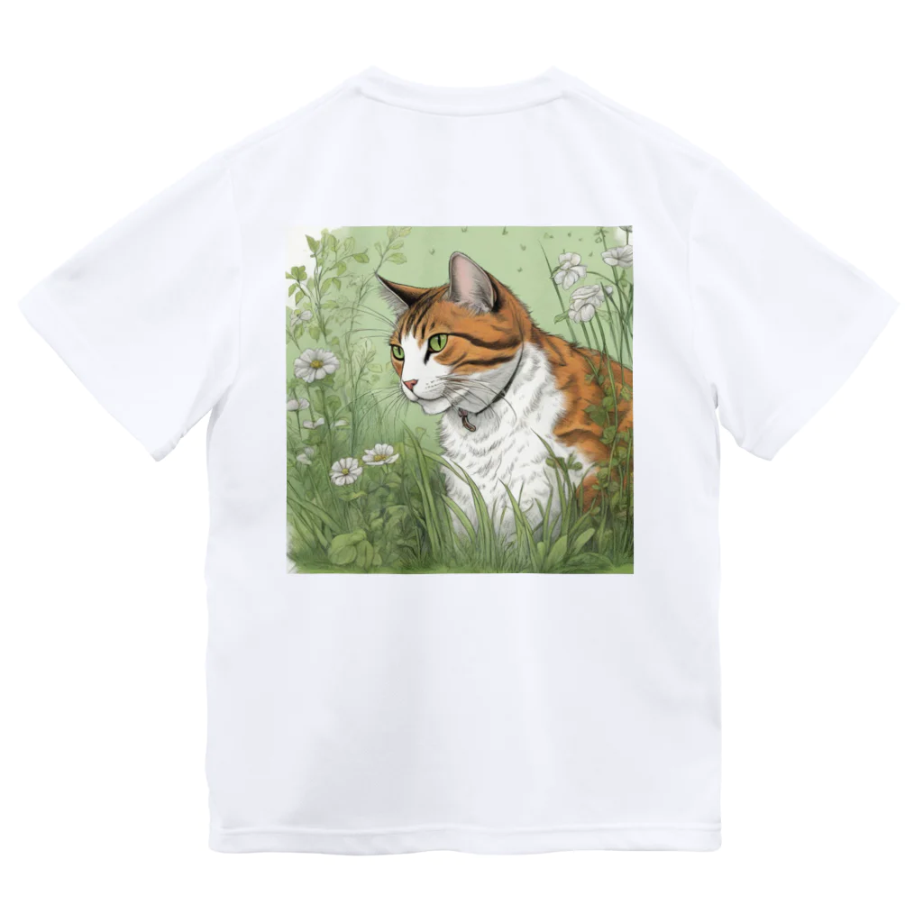 にゃんこーねこの草の中の猫 ドライTシャツ