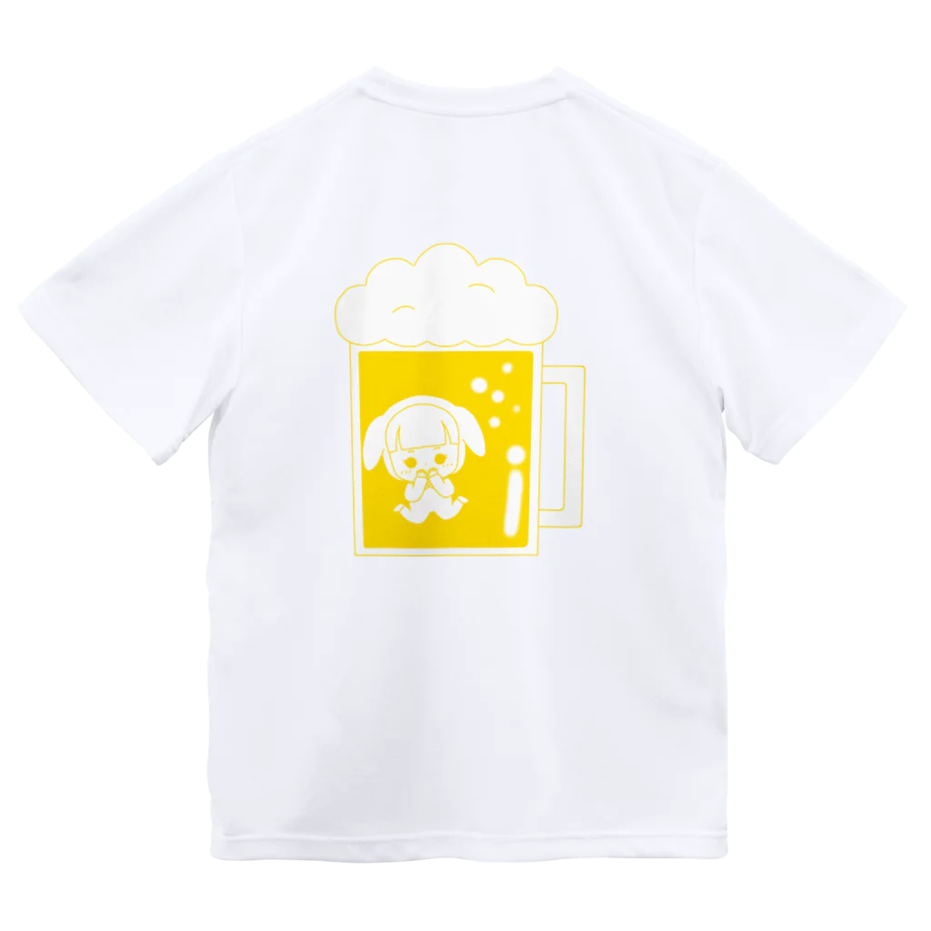 milkyway.77のビールに溺れるアルラビちゃん(背面) ドライTシャツ