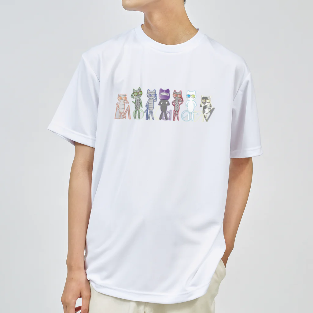 MolKaronのMolKaron７　サングラス７ ポーズ（背景透過） Dry T-Shirt