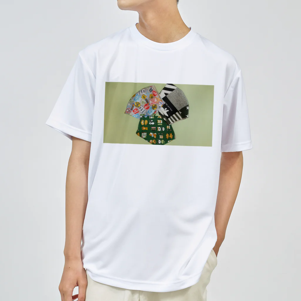 satochanのマスクの花 Dry T-Shirt