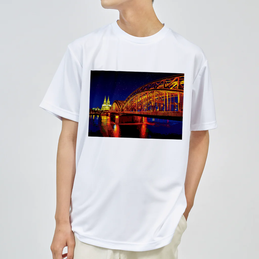 GALLERY misutawoのドイツ 夜のホーエンツォレルン橋とケルン大聖堂 ドライTシャツ
