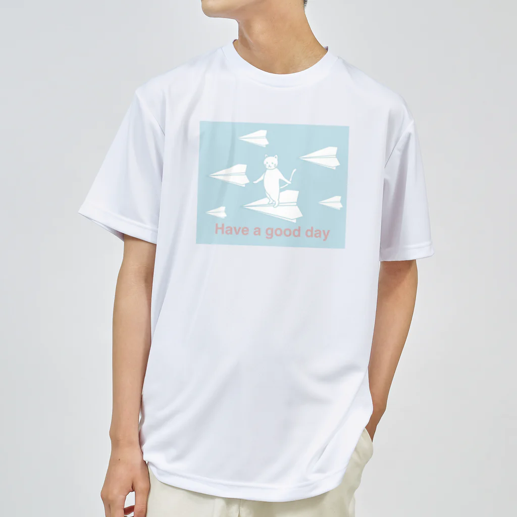 soraのHave a good day 紙飛行機に乗った猫のさぶろう Dry T-Shirt