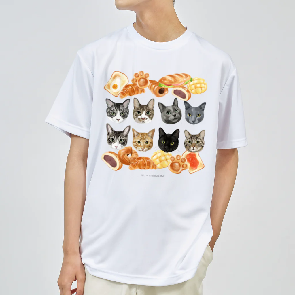 みきぞーん｜保護猫 ミッキー画伯と肉球とおともだちのmuchaguraainima ドライTシャツ