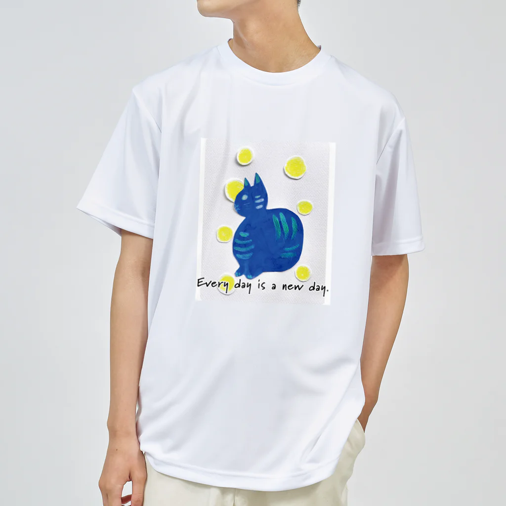 ぽぽっとツイてるのCat blue  Dry T-Shirt