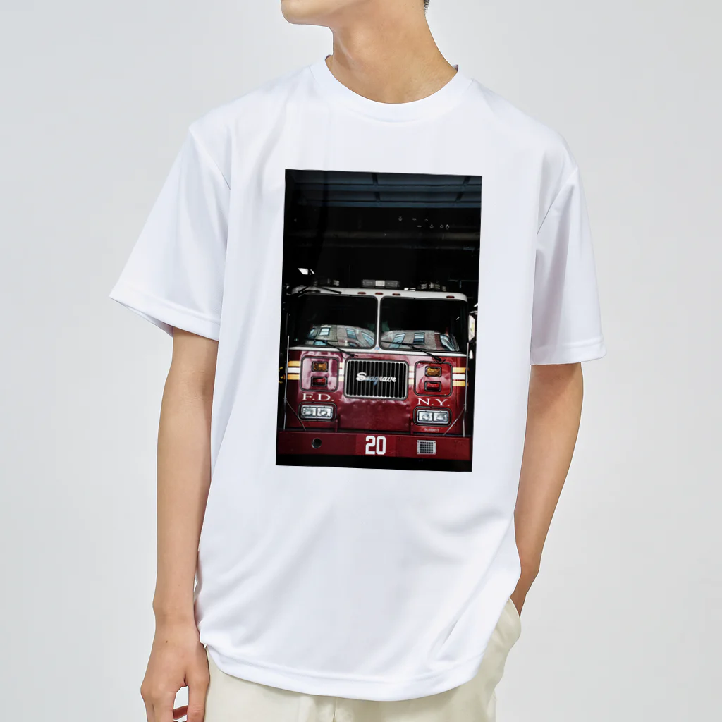 ビッグスマイルライフの海外消防車 ドライTシャツ