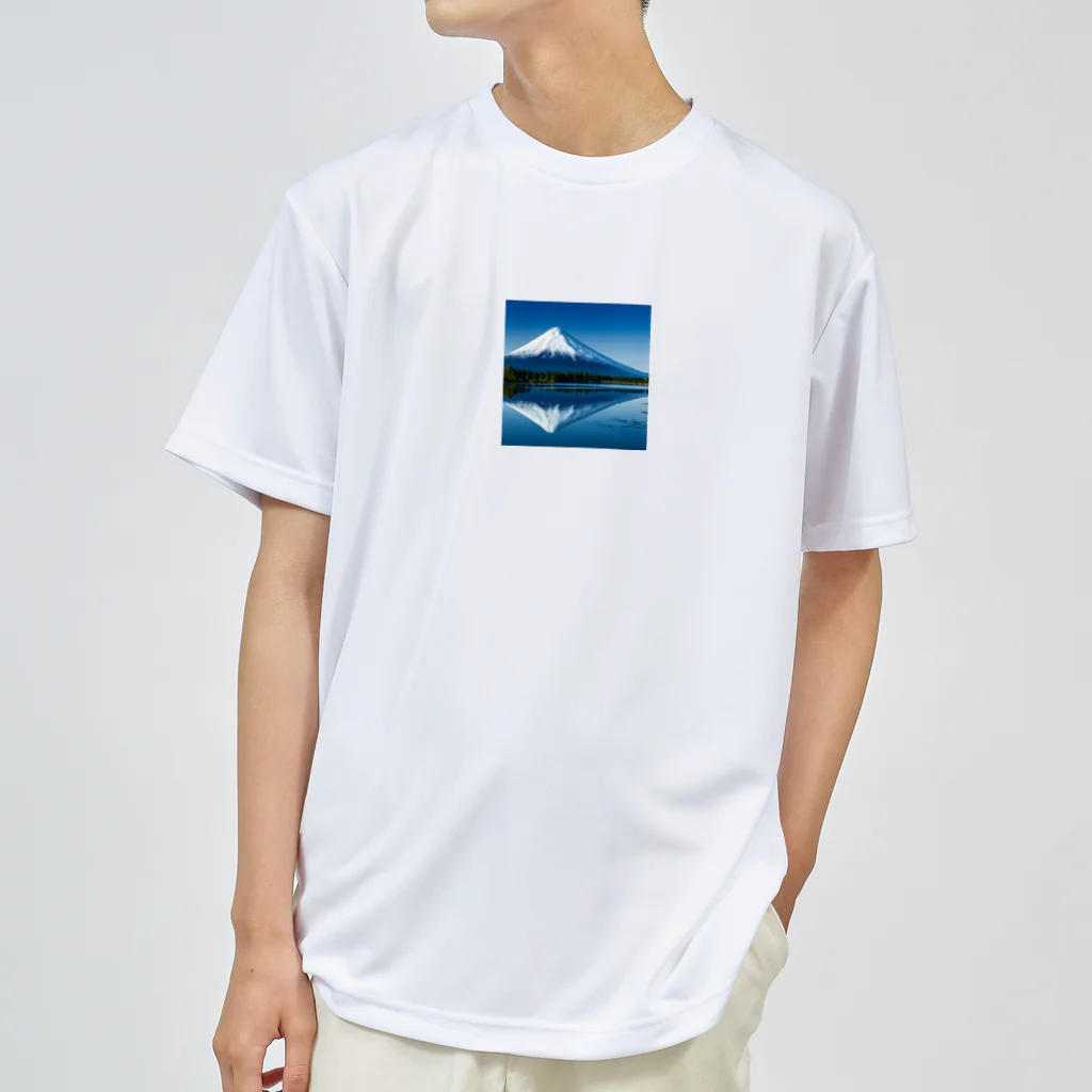 YASU1の湖に反射する富士山 ドライTシャツ