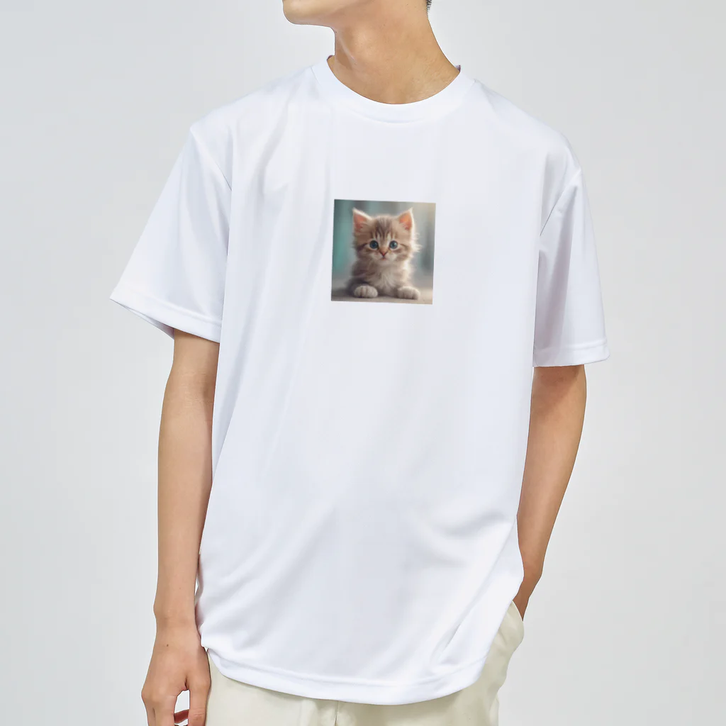 アルタイルの可愛い仔猫のイラストグッズ Dry T-Shirt