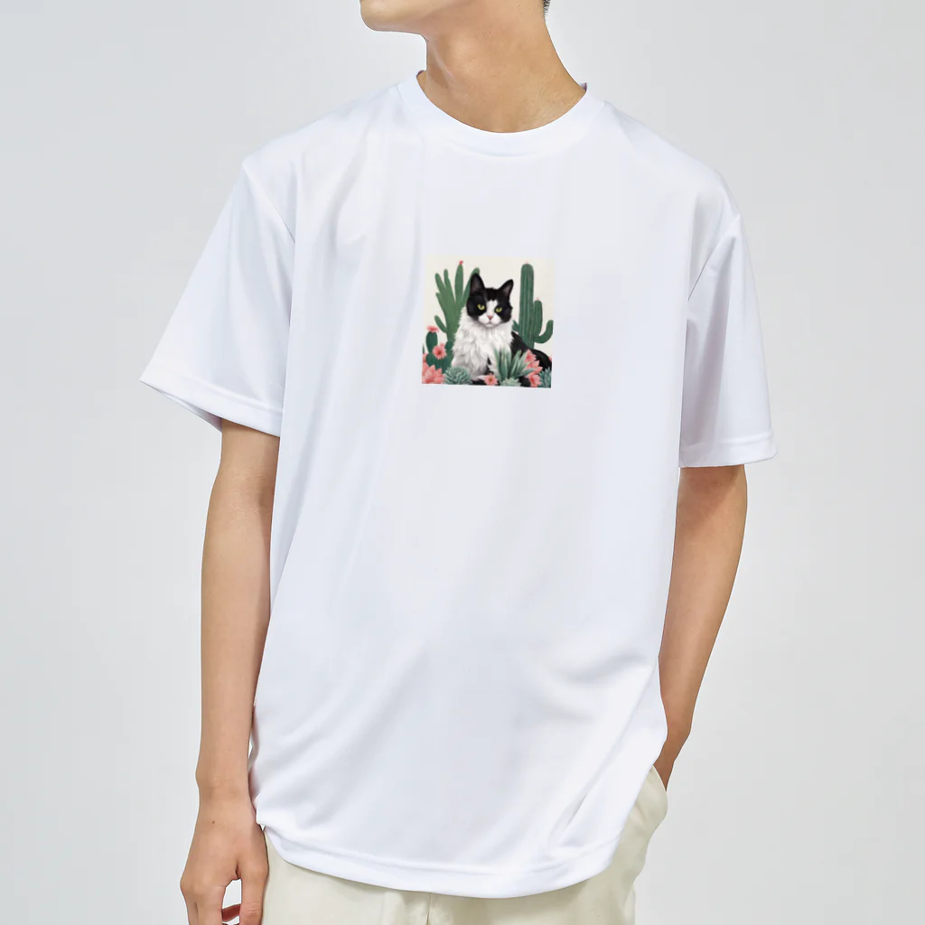 capcat1919のハチワレ白黒猫とサボテン Dry T-Shirt