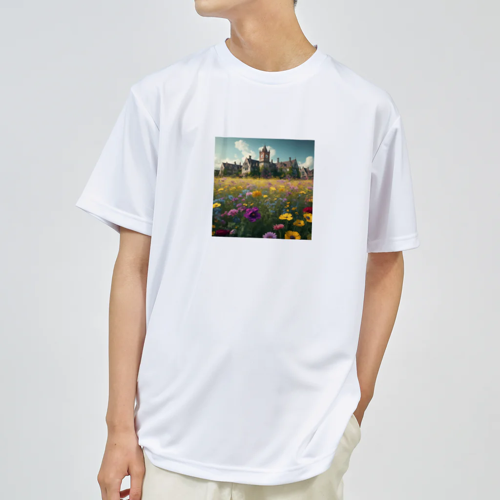 ハピネスの廃墟と花 Dry T-Shirt