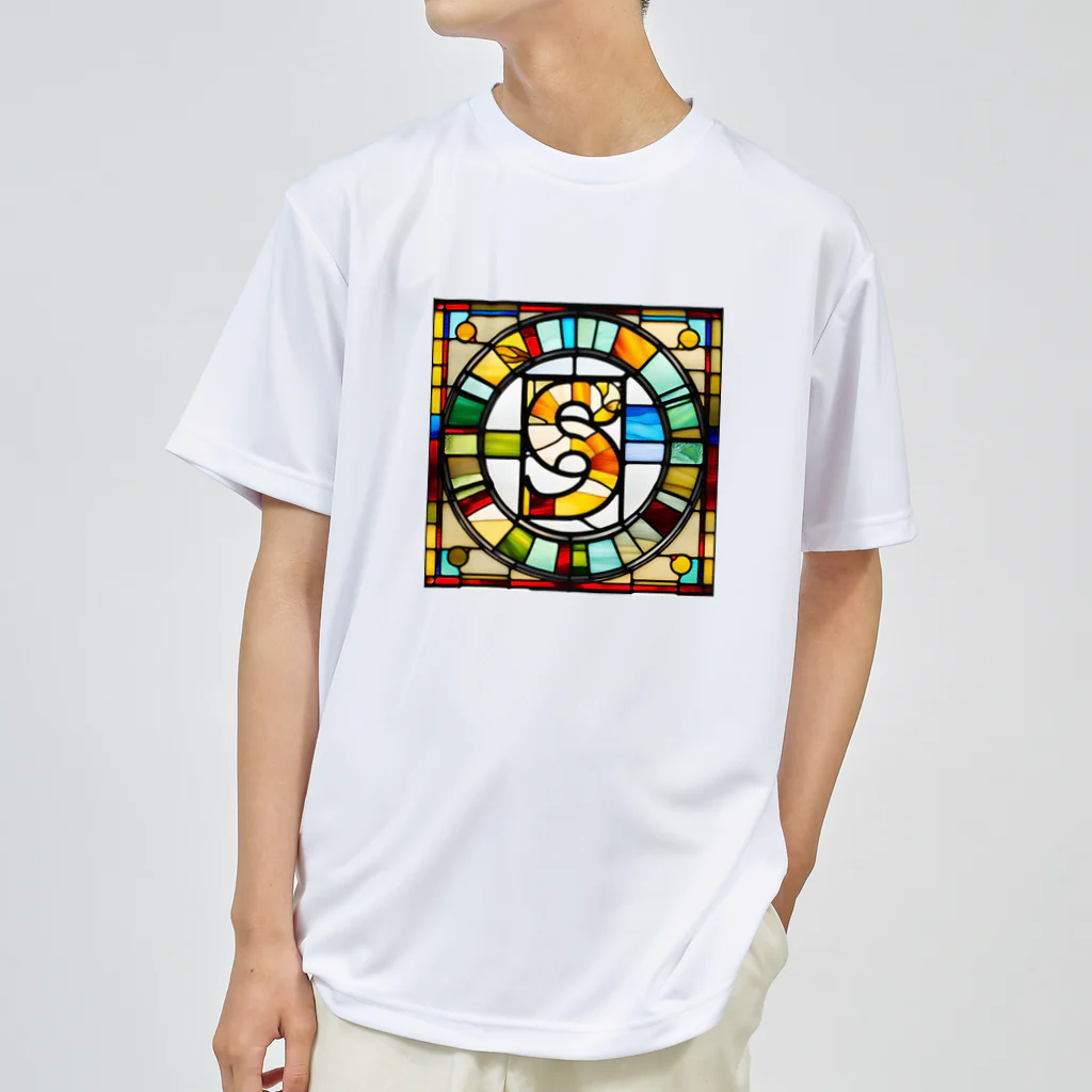 alphabet stained glassのstained glass S ドライTシャツ