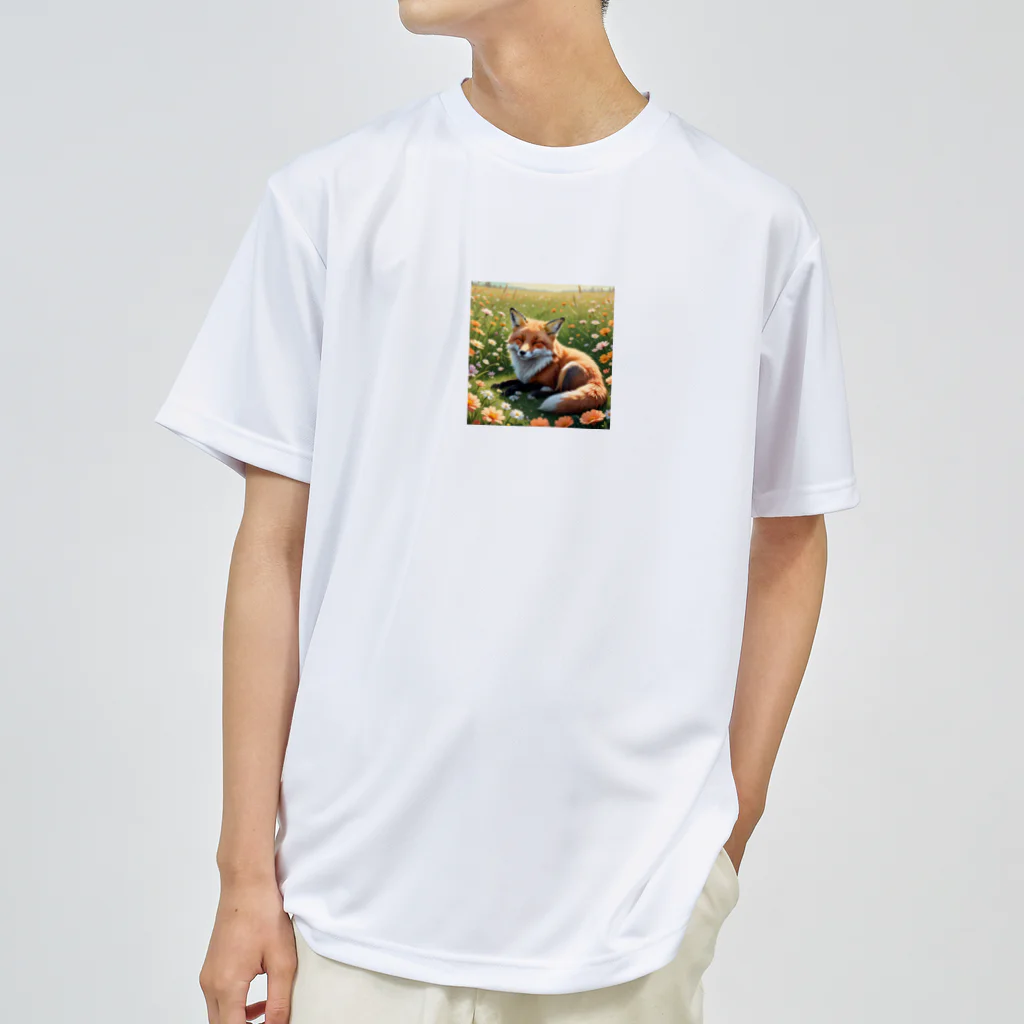 deko4954のsleep　fox Dry T-Shirt