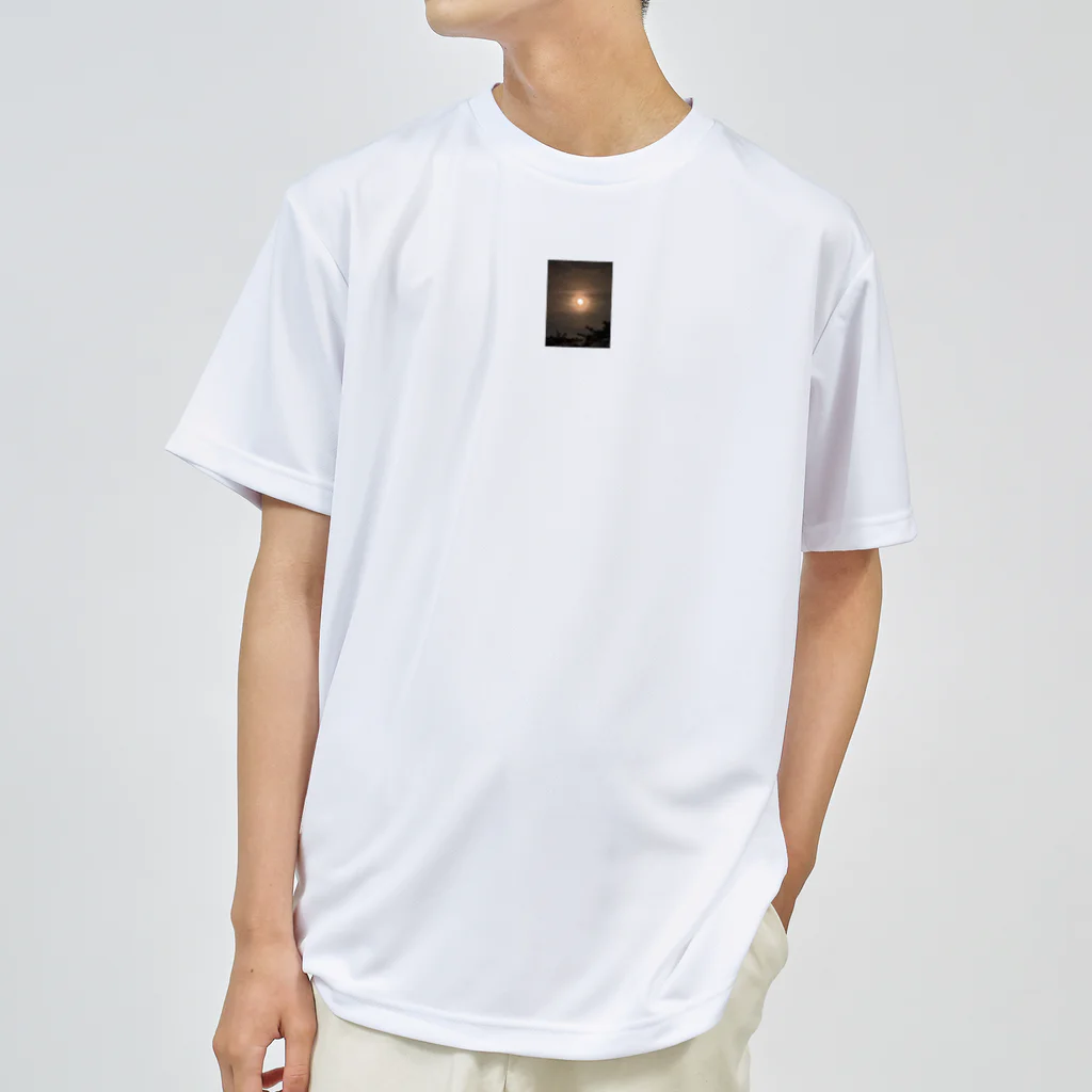 Suuugleの満ちる銀世界。 Dry T-Shirt