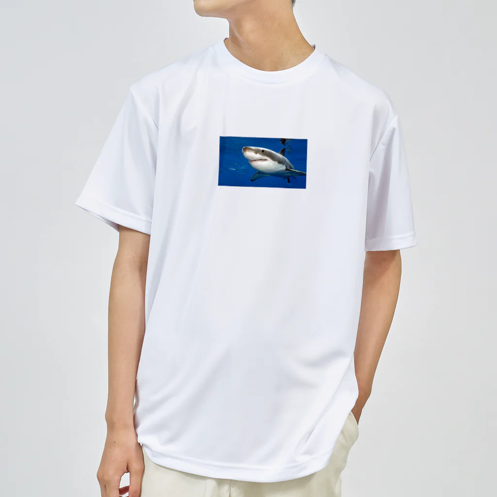 C59の海のキングホウジロサメが登場 Dry T-Shirt