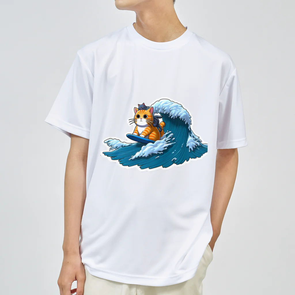 YUKIYANAGIの波乗りネコ ドライTシャツ