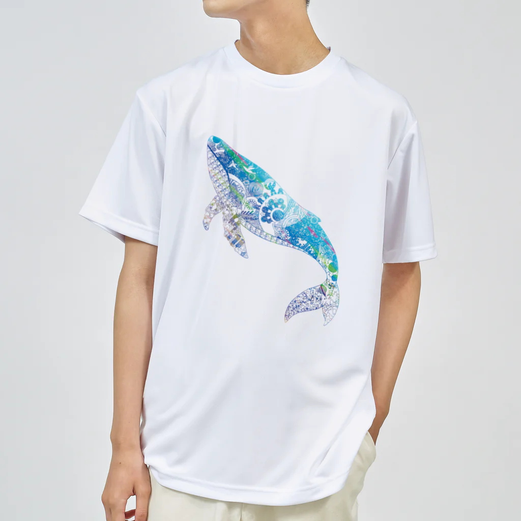 切り絵作家カジタミキの切り絵のクジラ柄 ドライTシャツ