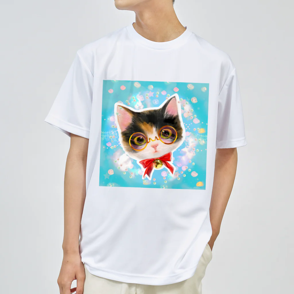 NORIMA'S SHOP のおしゃれなメガネをかけたミケ猫たちの夢かわいいイラスト ドライTシャツ