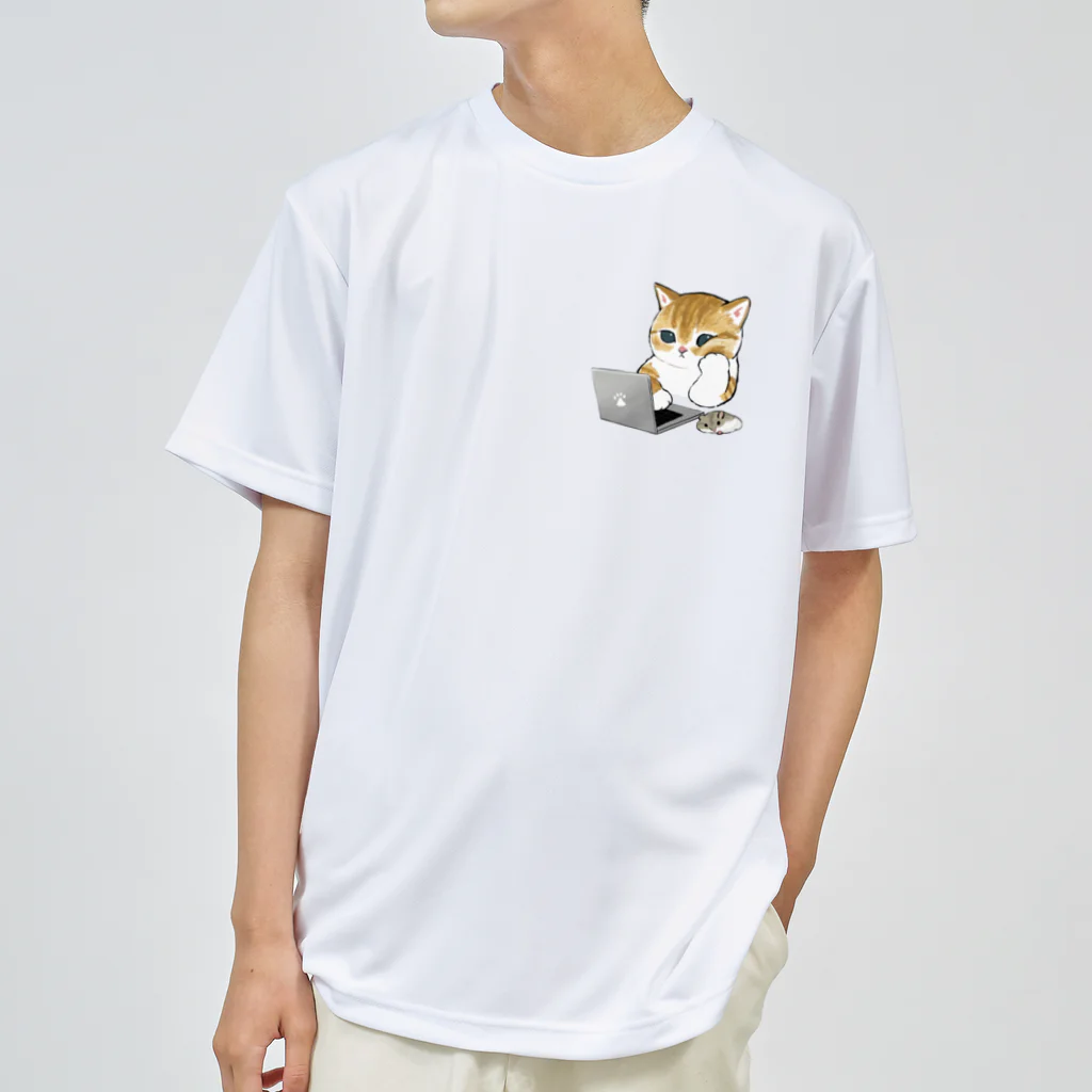 mofusandの在宅勤務にゃん Dry T-Shirt