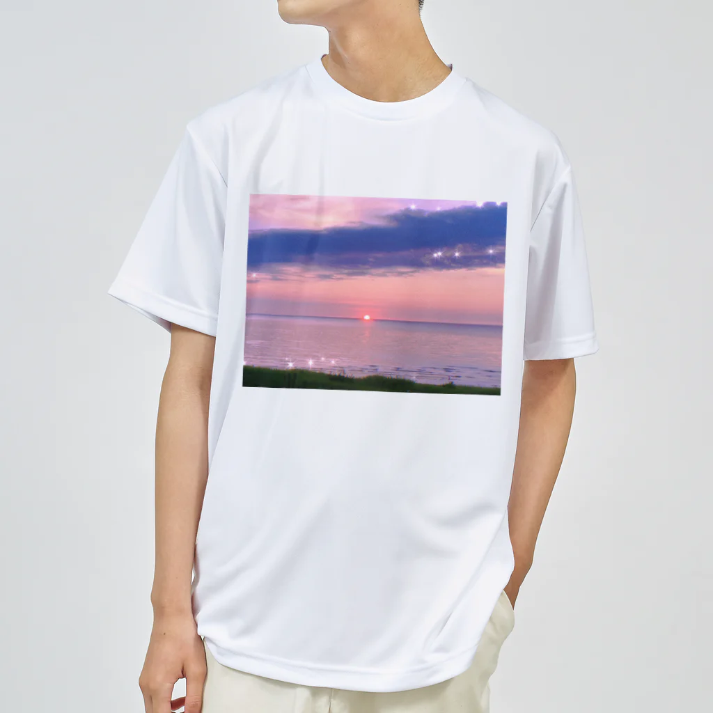 Uta's TOYのSUMMER SUNSET ドライTシャツ