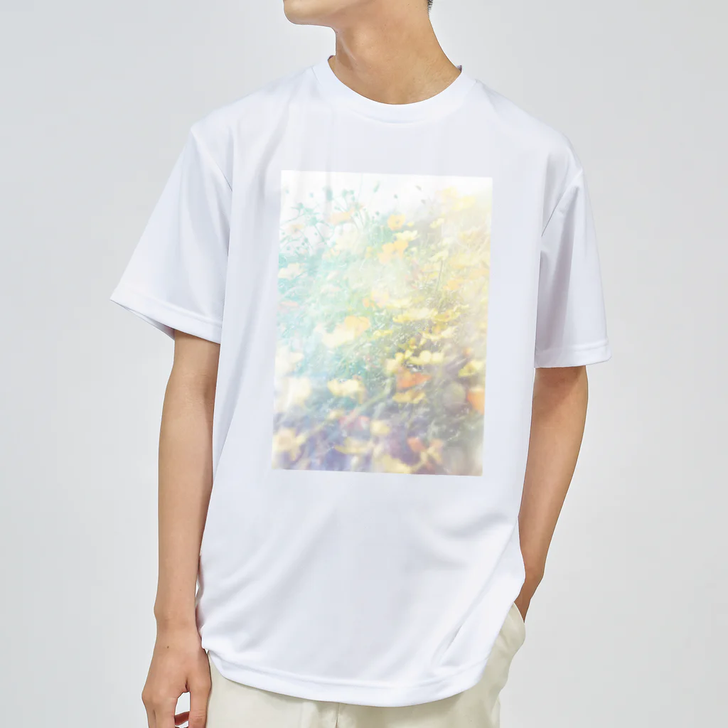 Prius ShotaのLes fleurs bourgeonnent Dry T-Shirt