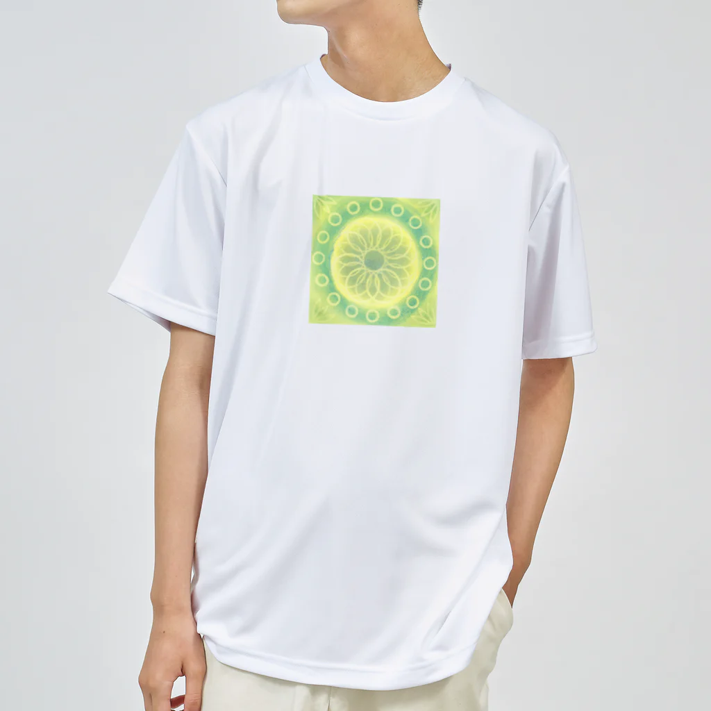 my pastel（いしはら　まさこ）の陽だまりの曼荼羅アートグッズ。 Dry T-Shirt