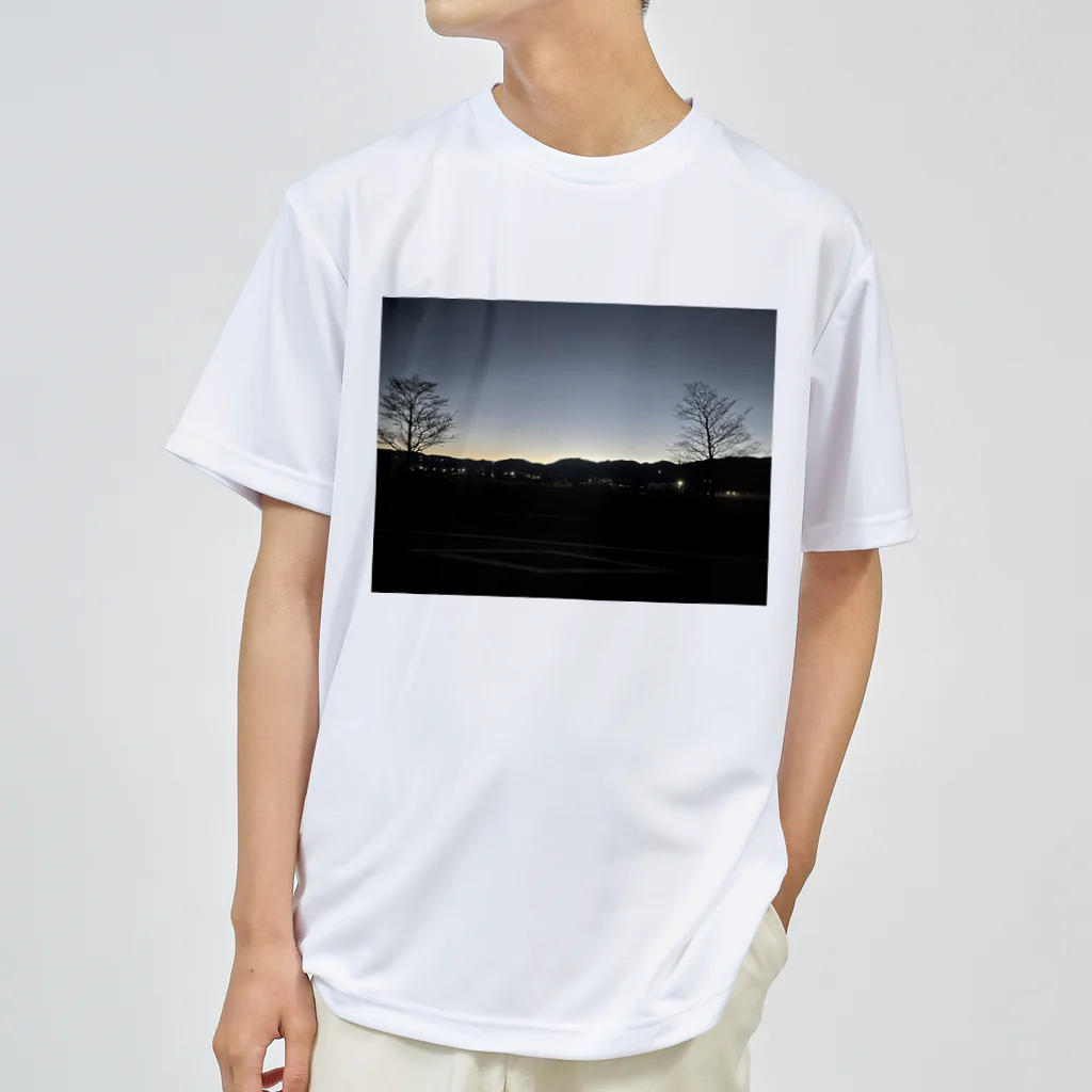 2929gawDesignShop358のEarly winter sunrise Dry T-Shirt