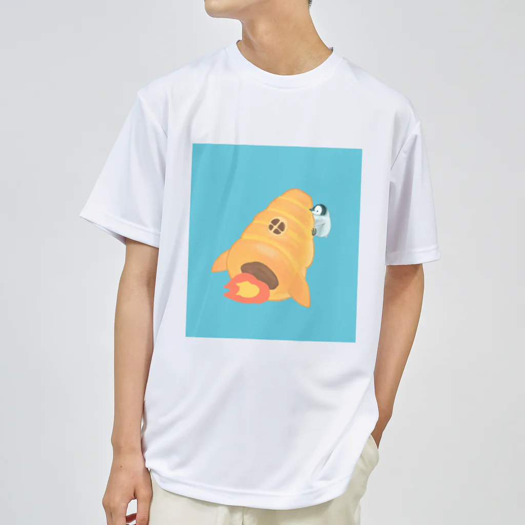 nagisa-ya(なぎさや) ペンギン雑貨のチョココロネロケット Dry T-Shirt