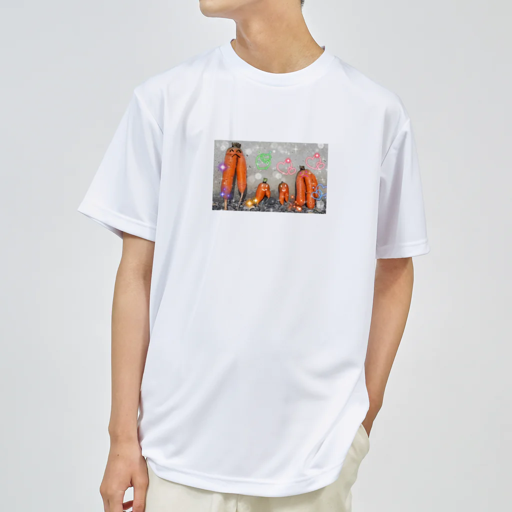 UENO_Farmのcarrot family Dry T-Shirt