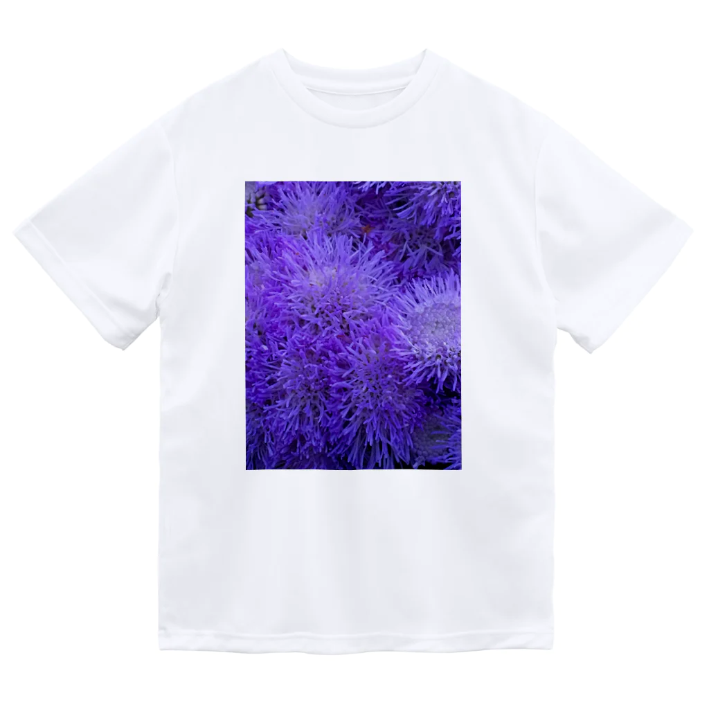 piroskaのふわふわ紫色の花 ドライTシャツ