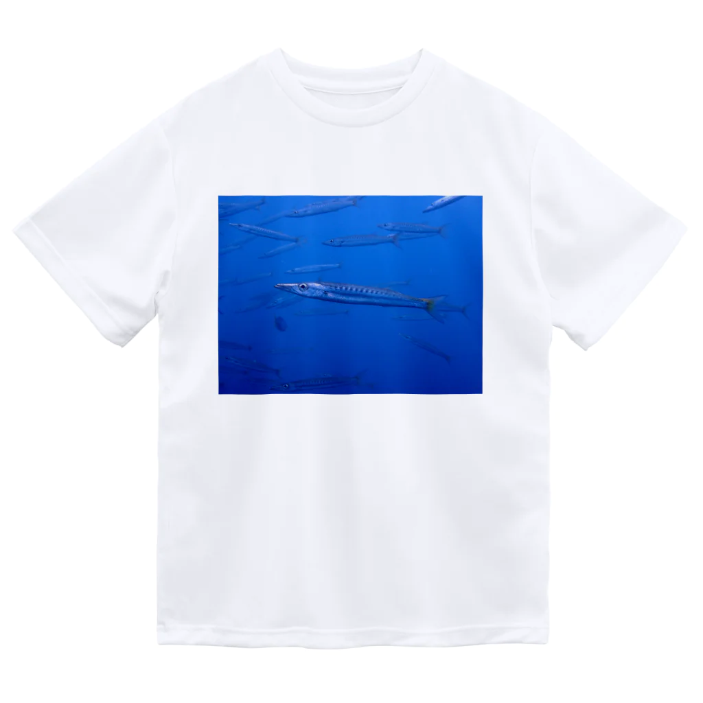 海の家のタイワンカマス Yellowtail barracuda ドライTシャツ