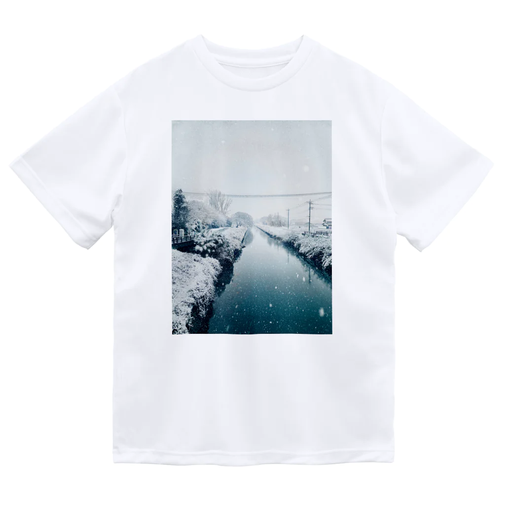 Mikazuki86の冬の景色1 Dry T-Shirt