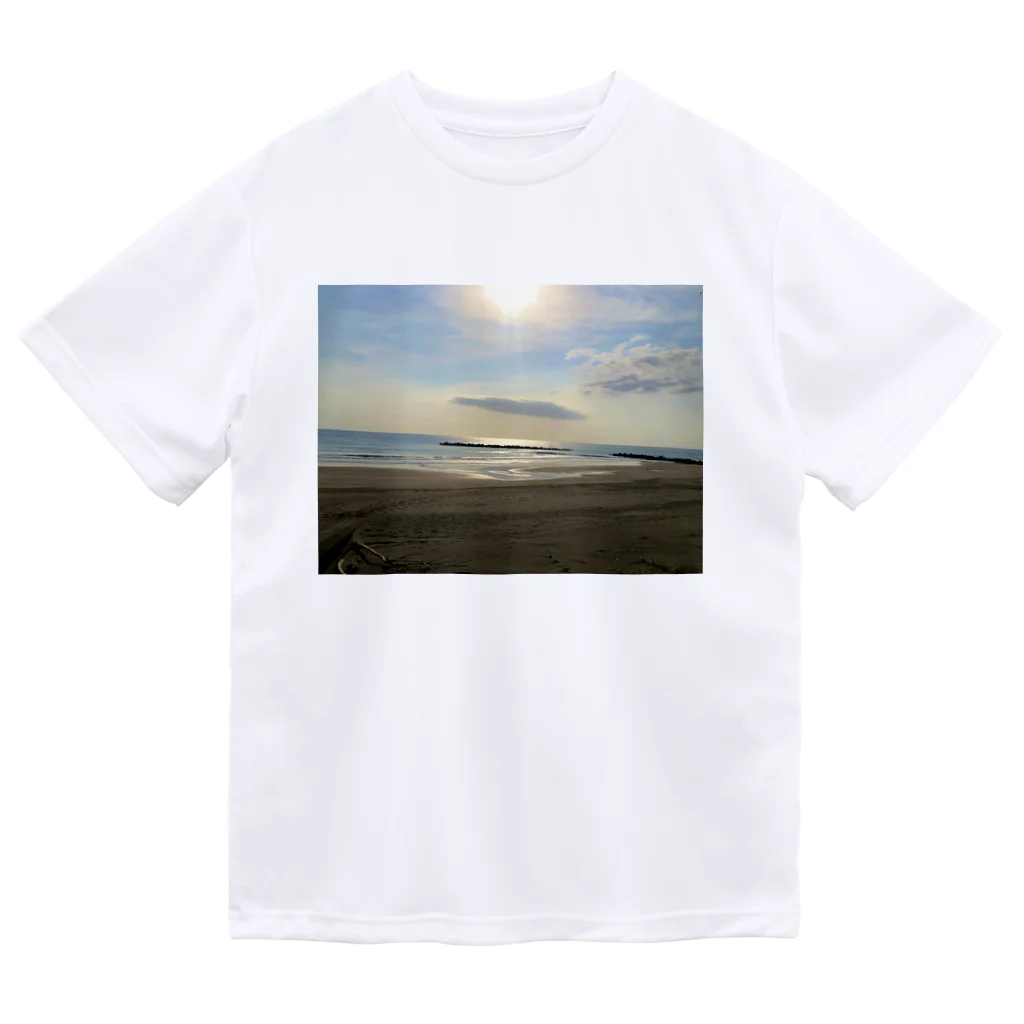 あべこのお店 の北海道の朝 Dry T-Shirt