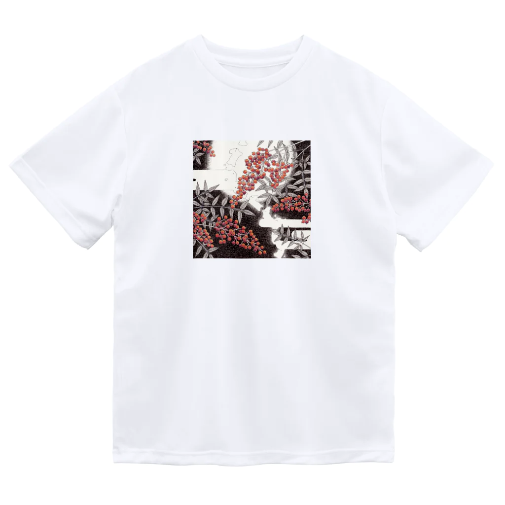 marchのうさぎさんと南天 Dry T-Shirt