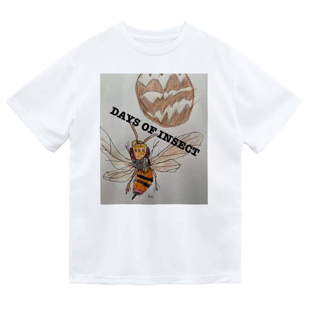 DAYS OF INSECTのこっちを見てるオオスズメバチ！ Dry T-Shirt