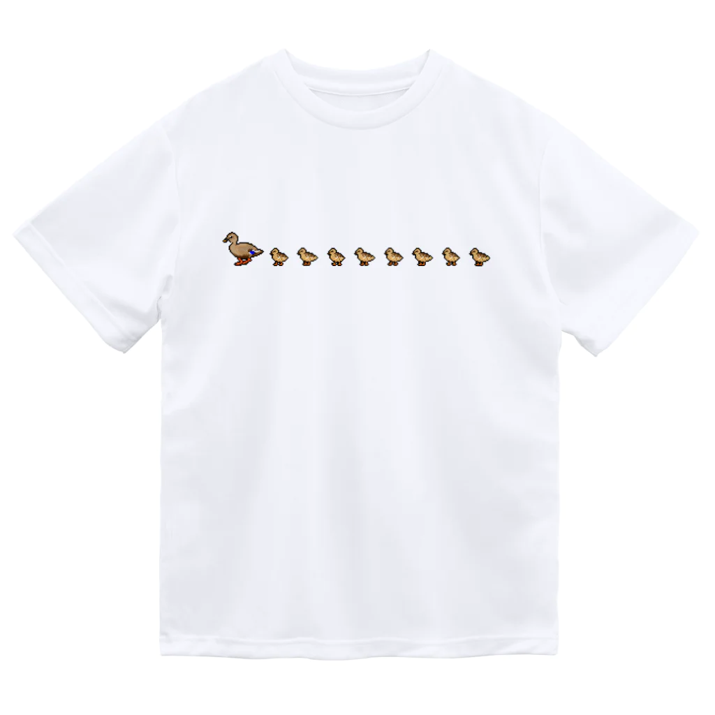 naturaloopのドット絵カルガモ親子の行列 ドライTシャツ