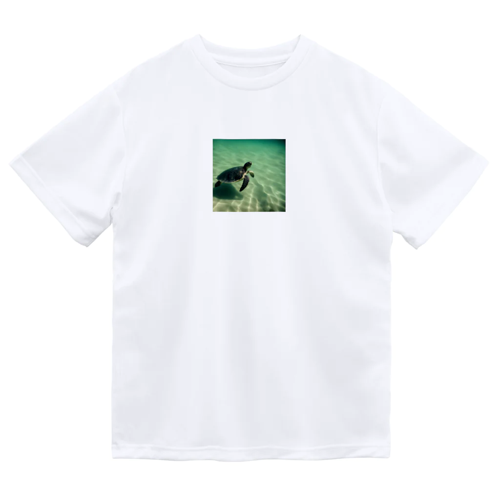 hinn-ketuの２、明日へ向かって泳ぐカメ Dry T-Shirt