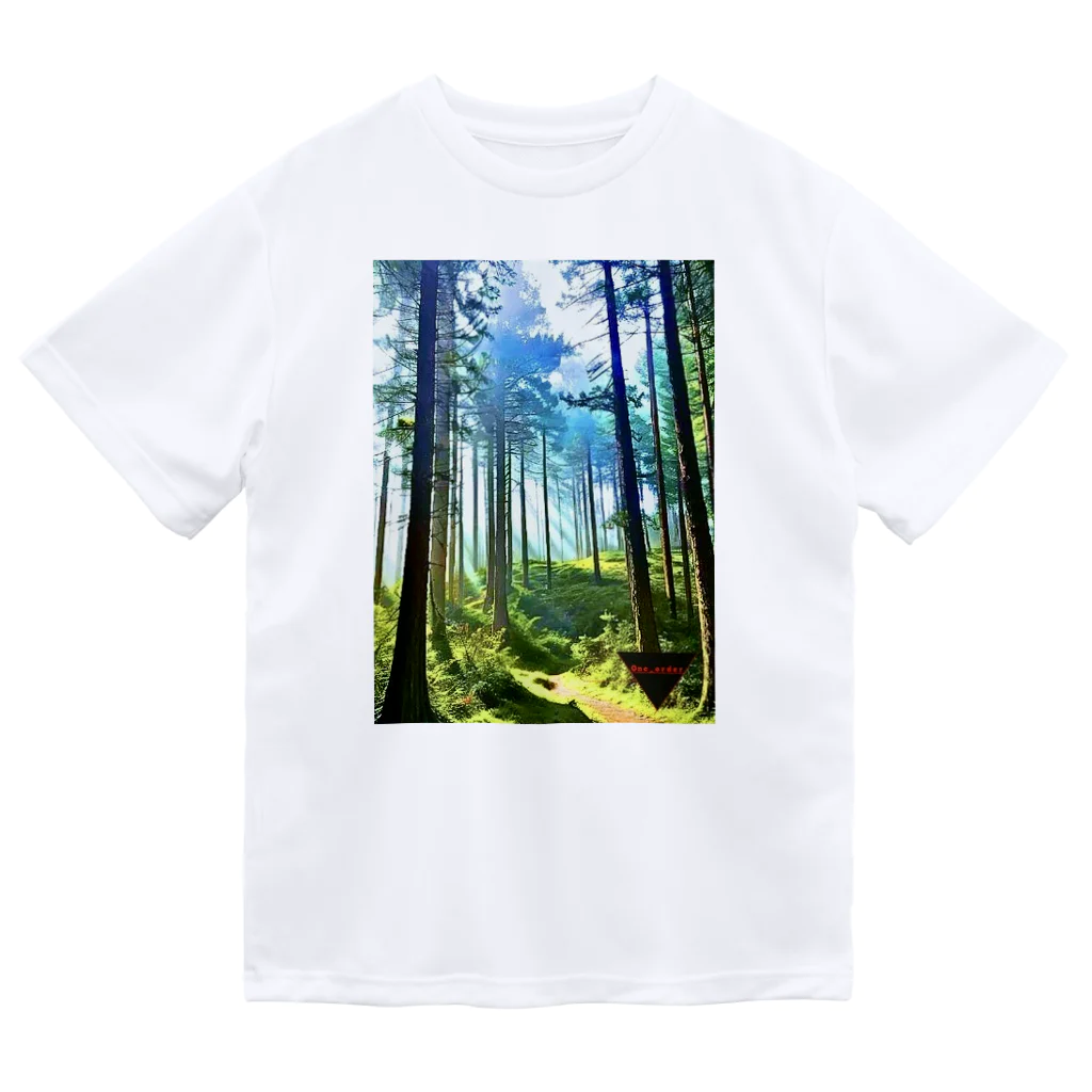 One_orderのOne_order 神秘的な森林 ドライTシャツ